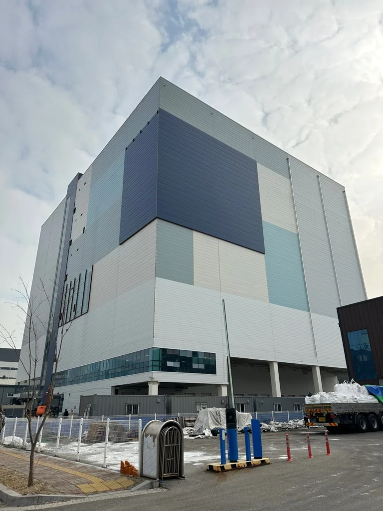 Dongshin P&P Wonchang-dong H-2,4 Logistics Center 