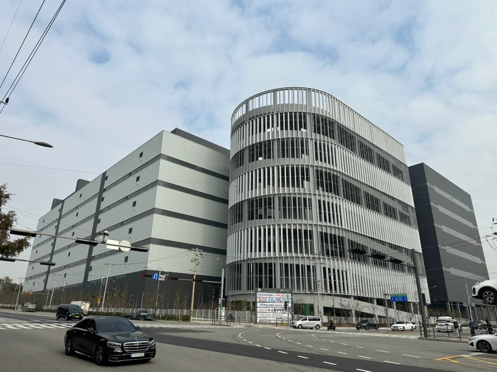 Incheon Seoknam-dong Innovation Logistics Center 