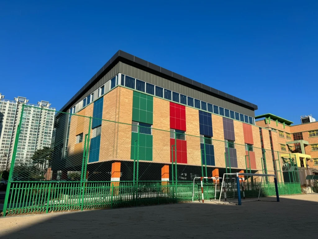 Suwon Hodong Elementary School 